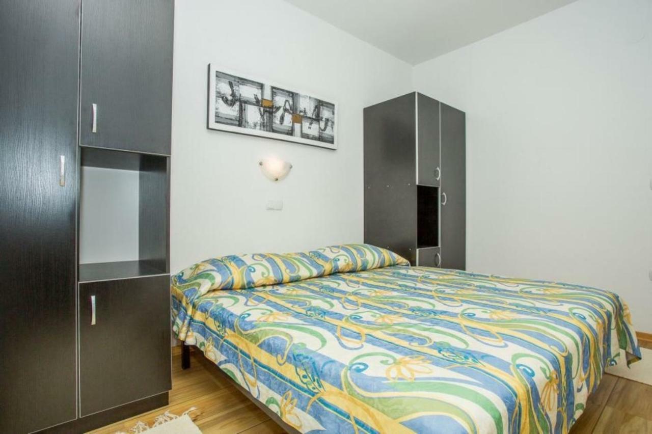 Apartments Macolic Rab Town Exterior photo